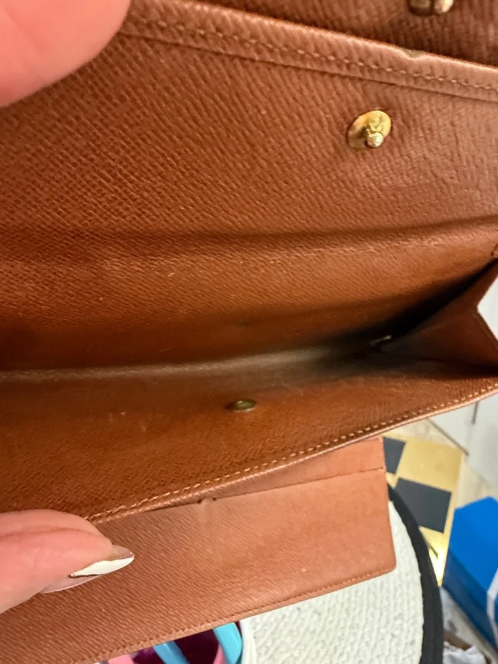 1999 LV Monogram
International Trifold Wallet TH1929 - project piece? - Picture 10 of 10
